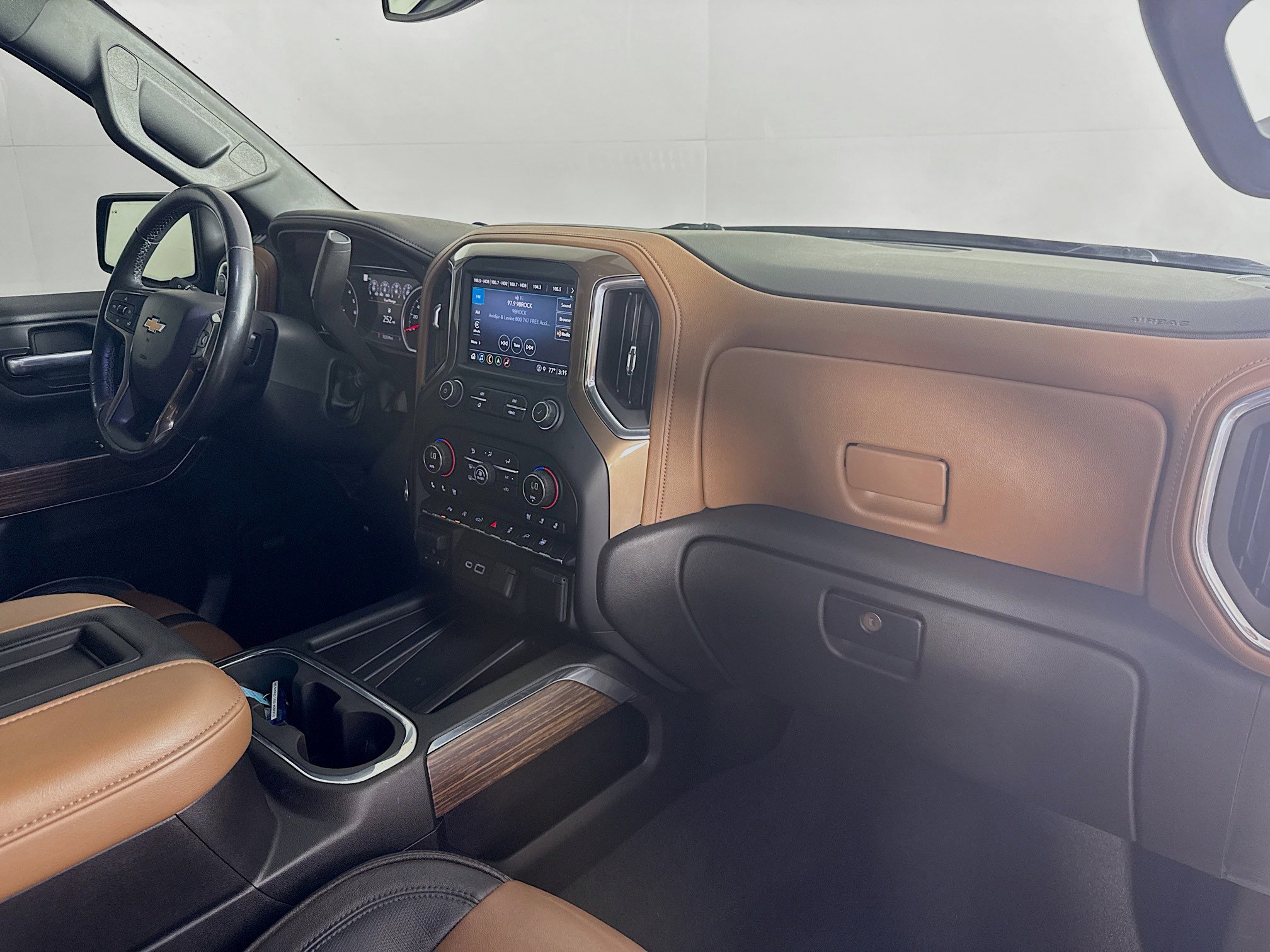 Used 2021 Chevrolet Silverado 1500 High Country RWD image 36