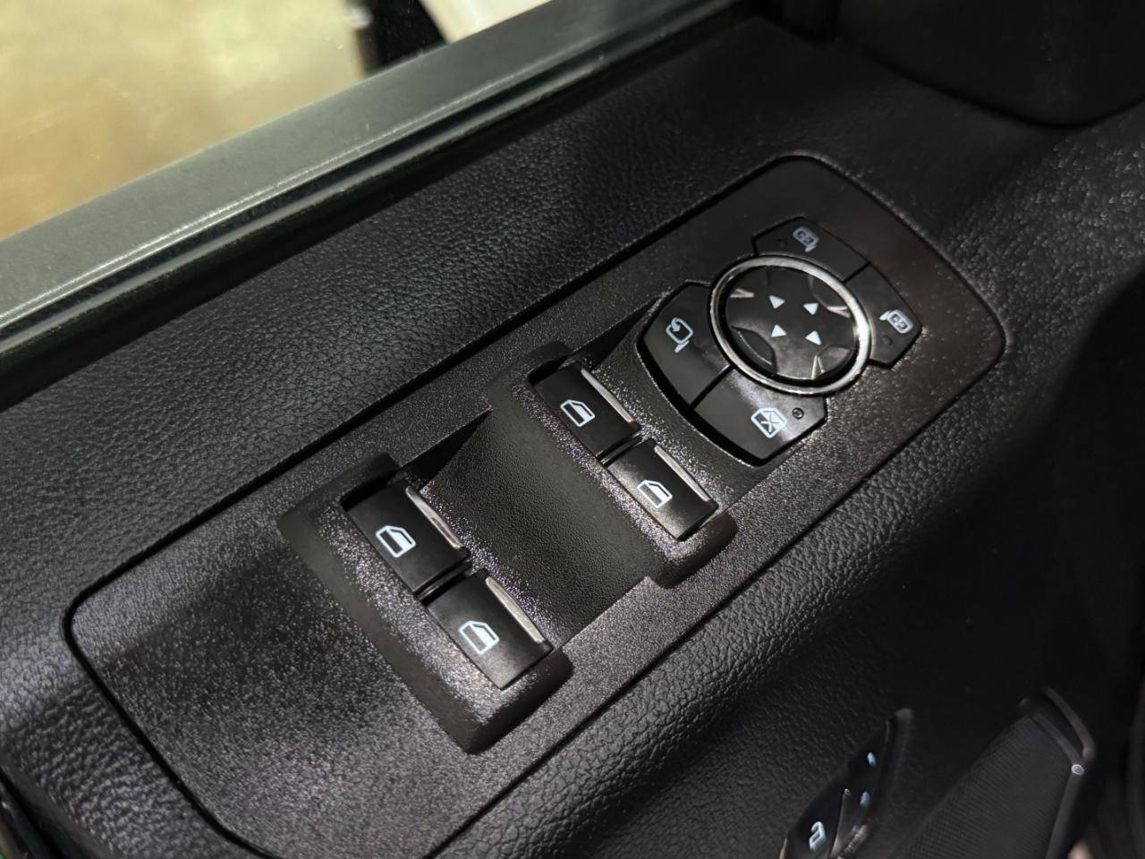 Used 2018 Ford F150 Lariat w/ Equipment Group 502A Luxury AWD/4WD image 29