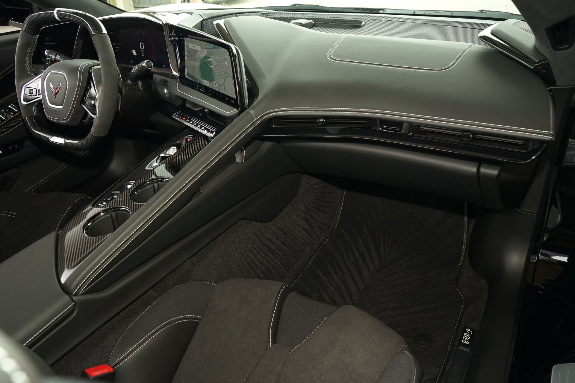 Used 2026 Chevrolet Corvette Z06 w/ Stealth Interior Trim Package RWD image 12