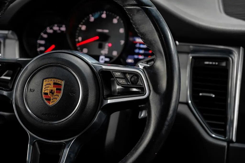 Used 2017 Porsche Macan S AWD/4WD image 24
