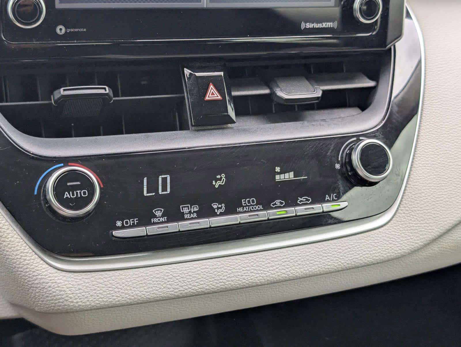 Used 2021 Toyota Corolla LE FWD image 19