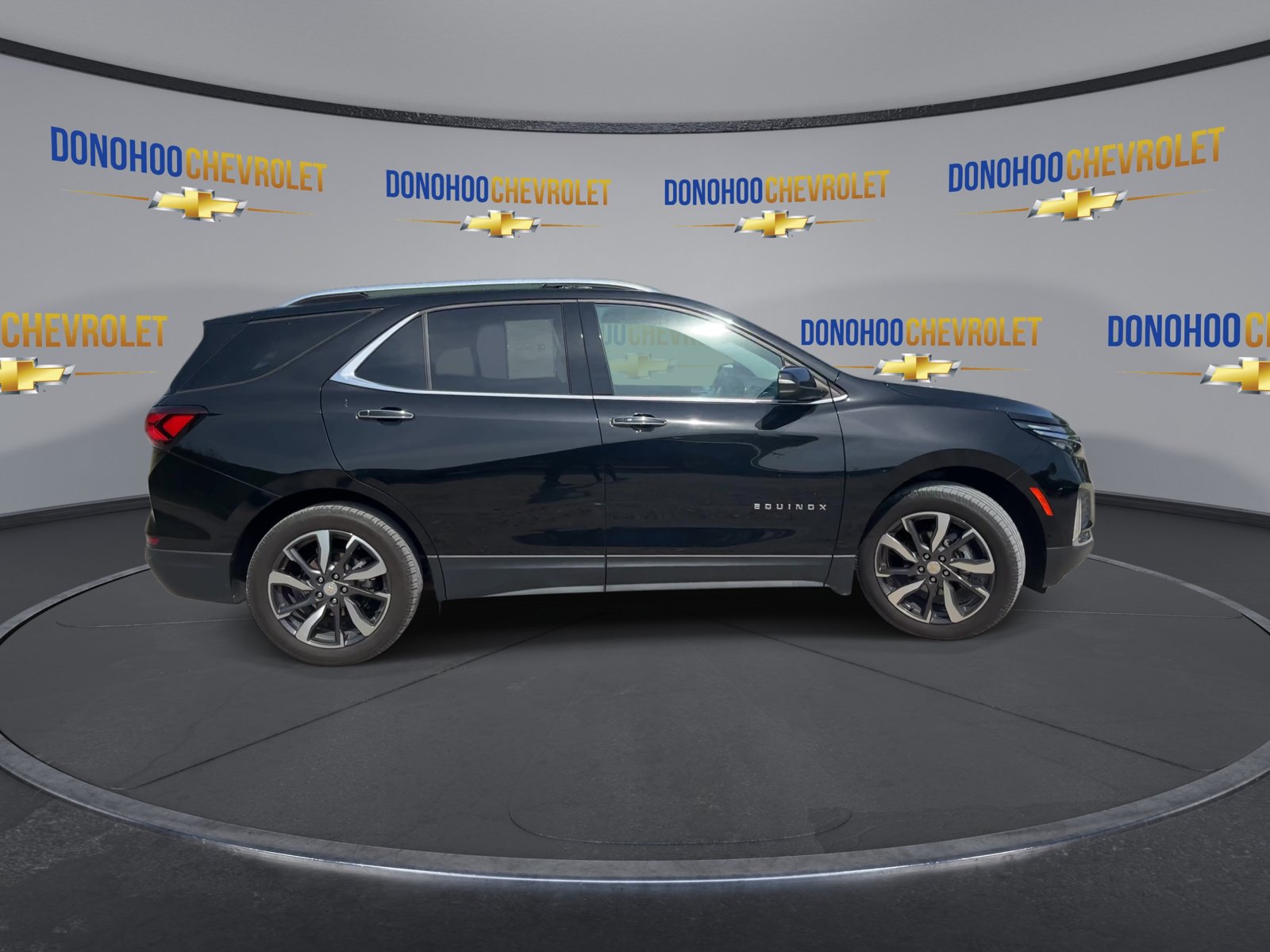 Used 2022 Chevrolet Equinox Premier FWD image 12