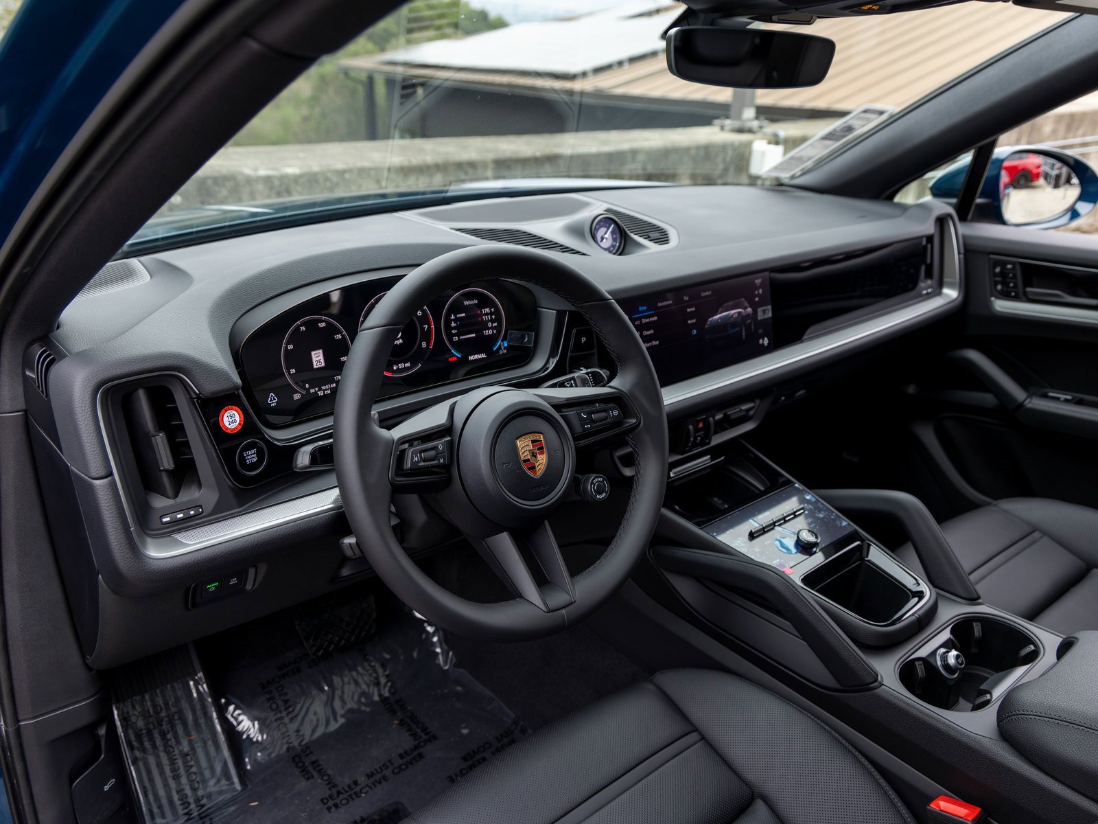 New 2026 Porsche Cayenne Coupe image 4