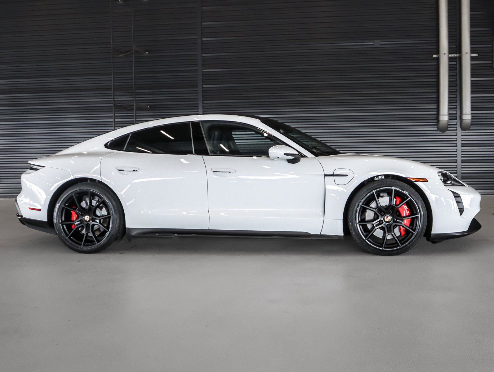 Certified 2022 Porsche Taycan GTS AWD/4WD image 11