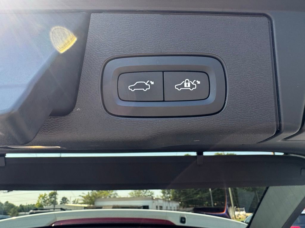 Used 2022 Volvo XC60 B6 Inscription w/ Advanced Package image 7