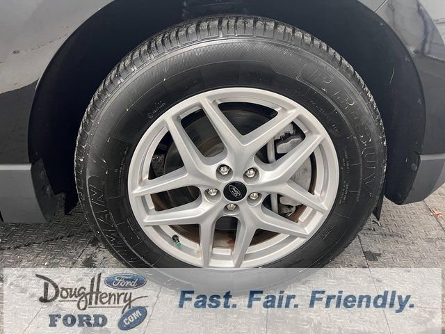 Used 2024 Ford Edge SEL image 17