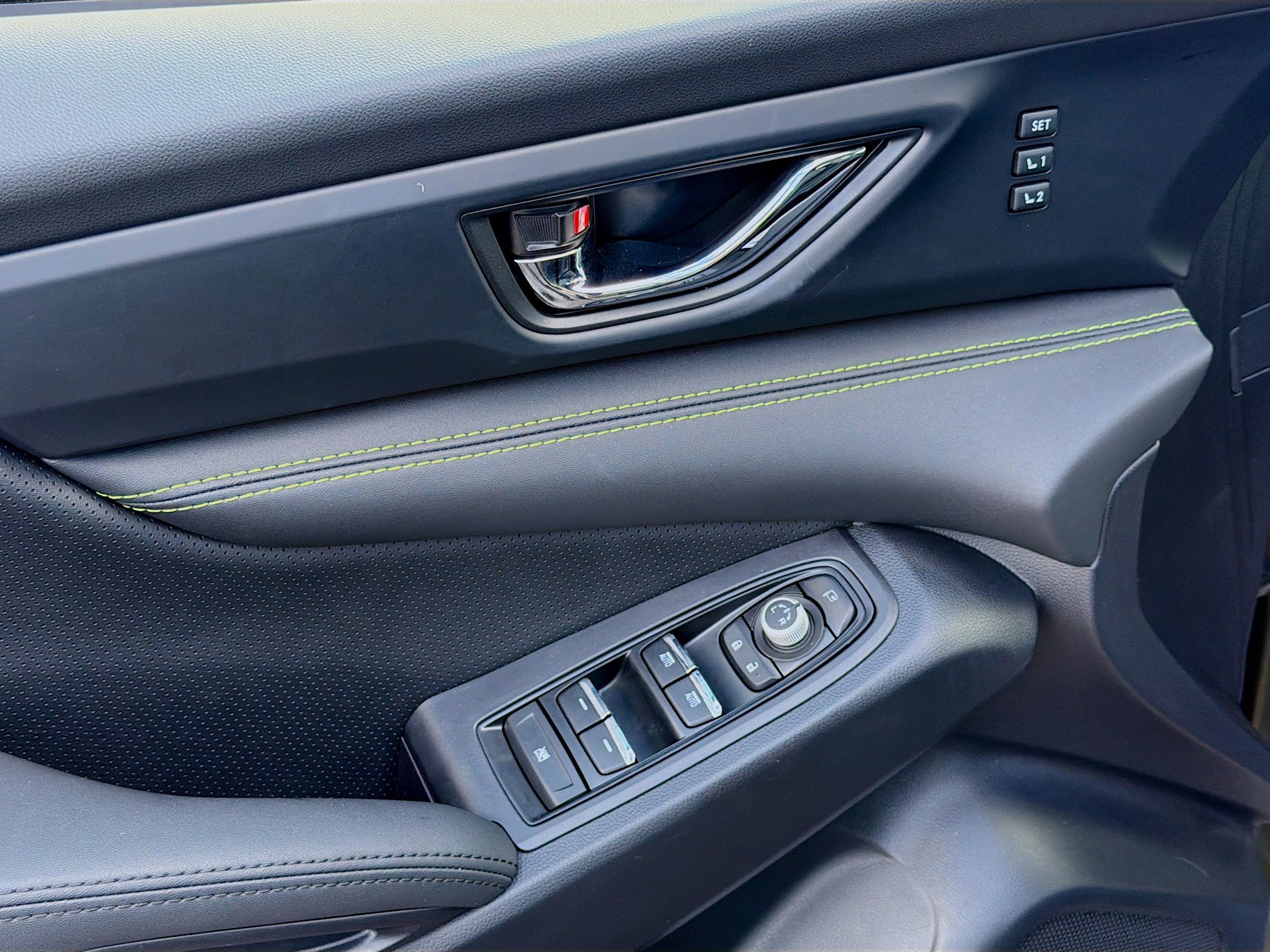 Certified 2025 Subaru Ascent Bronze Edition w/ Onyx Package image 23