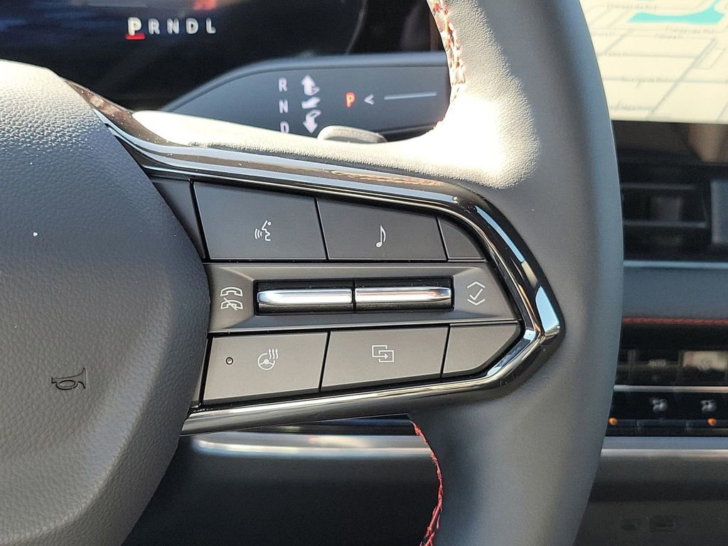 Used 2025 Chevrolet Equinox RS w/ Safety and Technology Package image 30