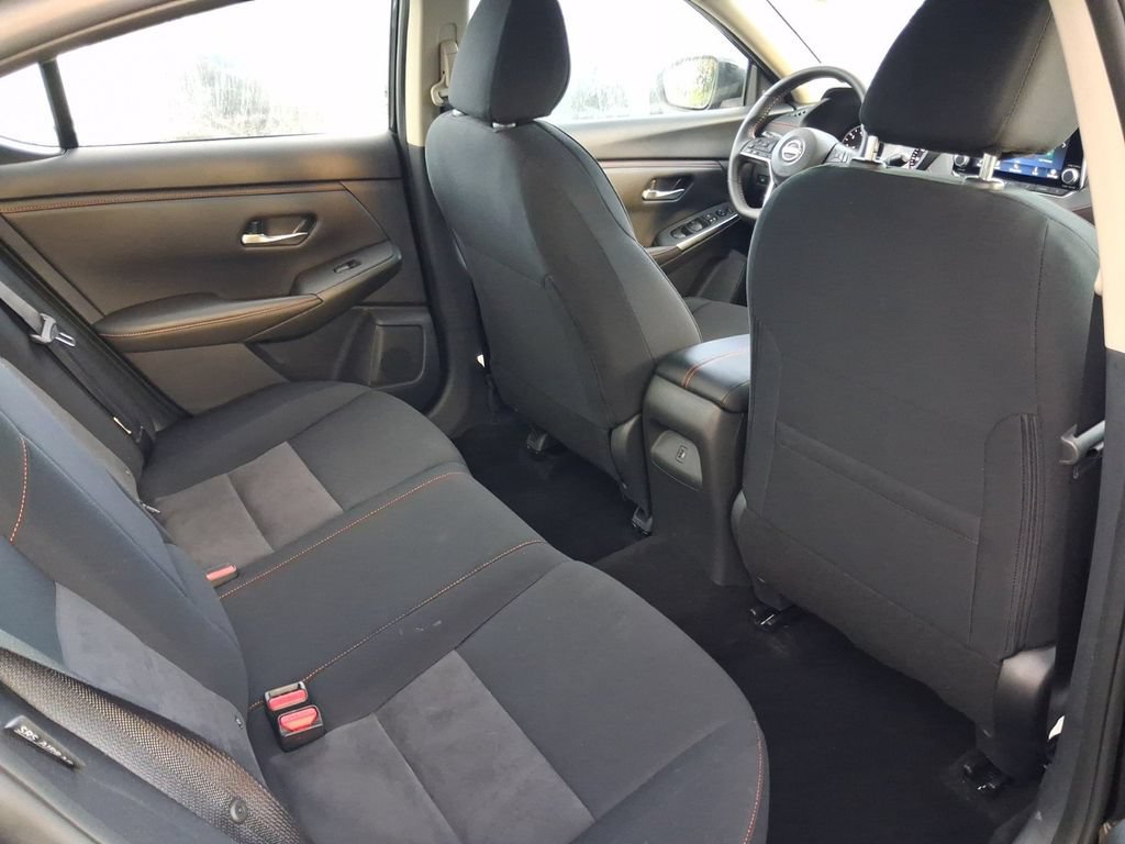 Used 2025 Nissan Sentra SR w/ Midnight Edition FWD image 21