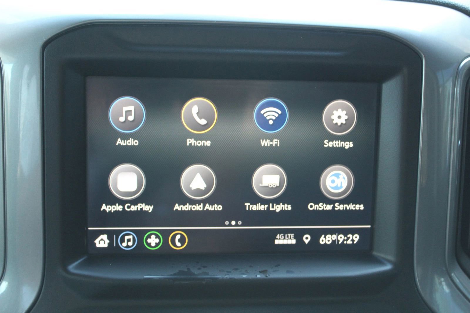 Used 2020 Chevrolet Silverado 1500 Custom w/ Custom Value Package image 17