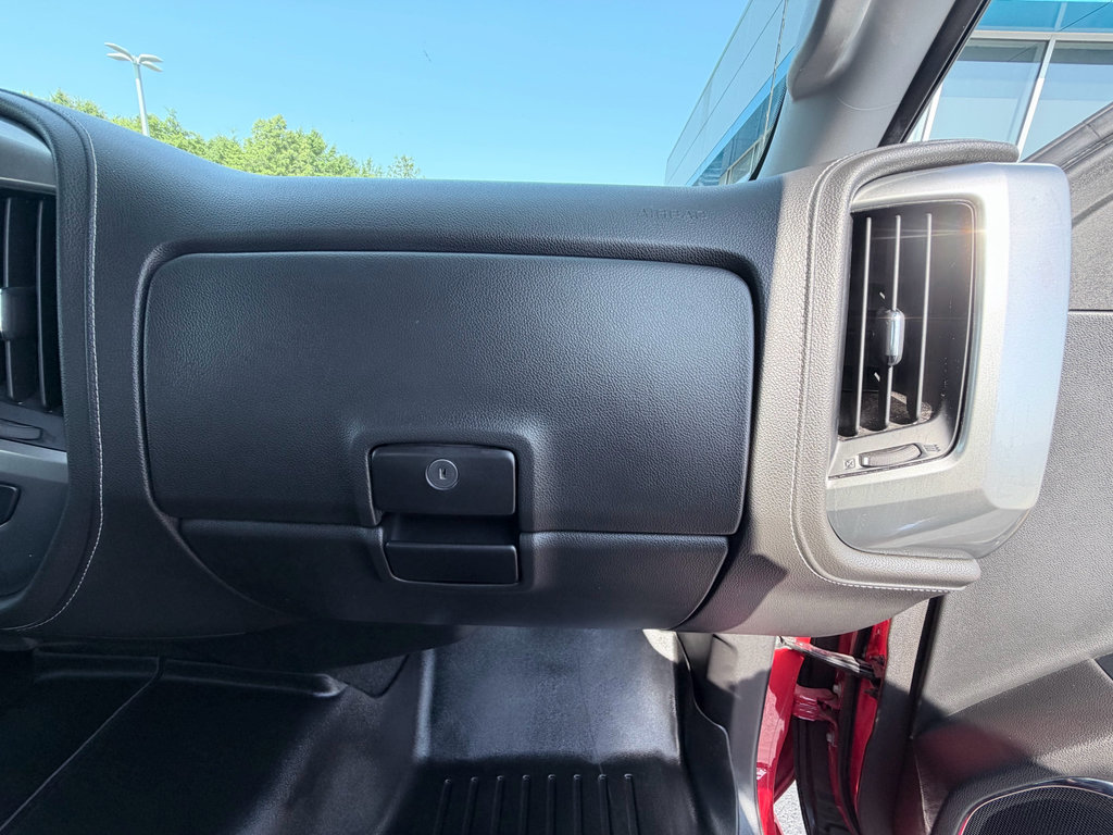 Used 2018 Chevrolet Silverado 2500 LTZ AWD/4WD image 21