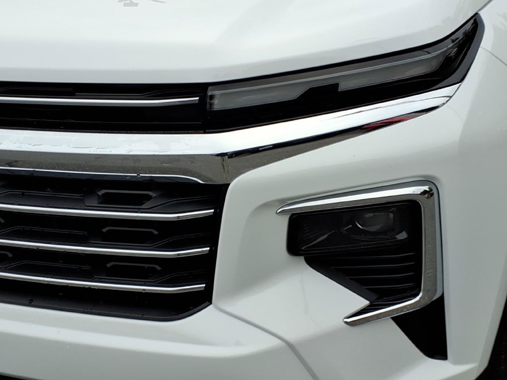 New 2027 Chevrolet Traverse LT w/ Sun and Wheel Package AWD/4WD image 7