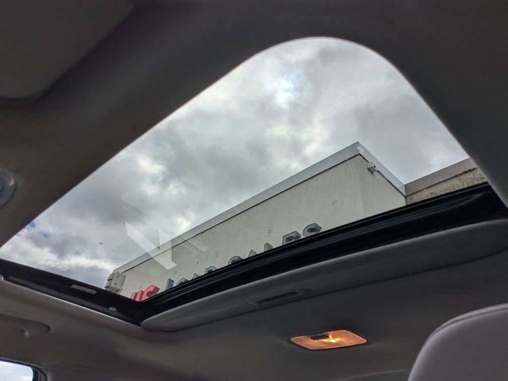 Used 2025 Hyundai Elantra SEL image 36