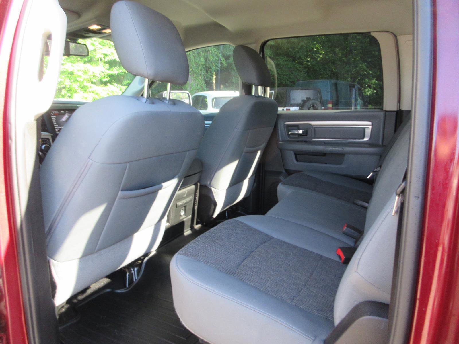 Used 2019 RAM 1500 Big Horn AWD/4WD image 17
