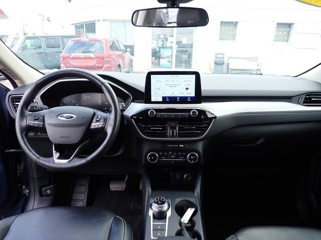 Used 2020 Ford Escape SEL image 17