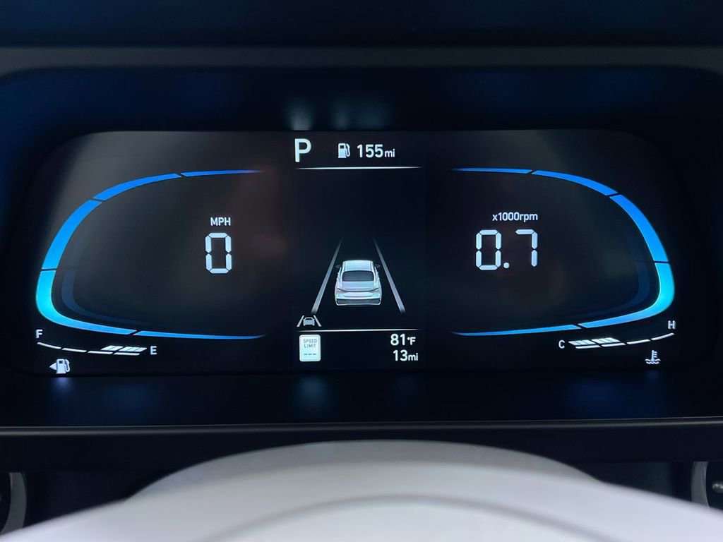 Used 2025 Hyundai Elantra Sport FWD image 17