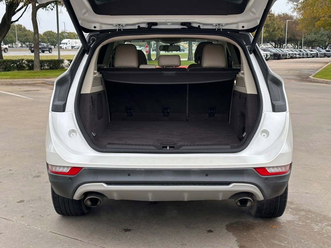 Used 2019 Lincoln MKC Select w/ Select Plus Package image 15