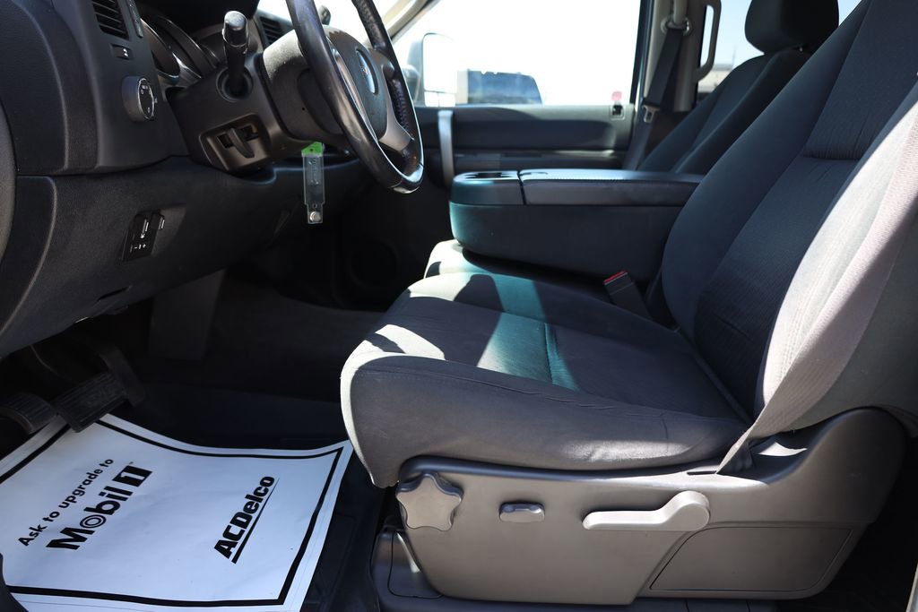 Used 2009 GMC Sierra 2500 SLT AWD/4WD image 11