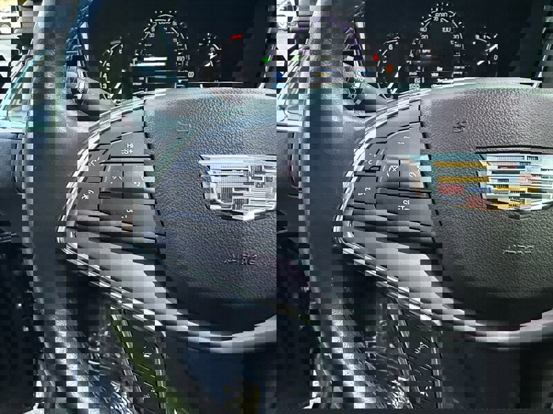 Used 2019 Cadillac XT5 Premium Luxury w/ LPO, Black Ice Package image 16