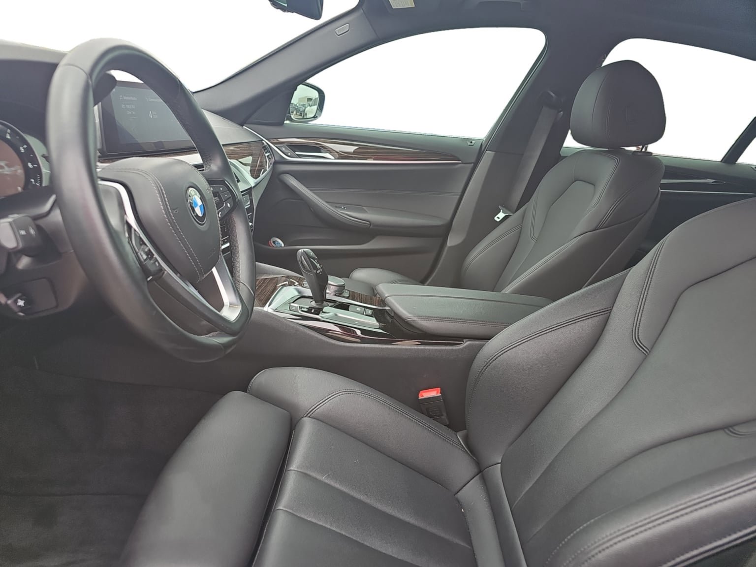 Used 2019 BMW 530i w/ Convenience Package RWD image 10