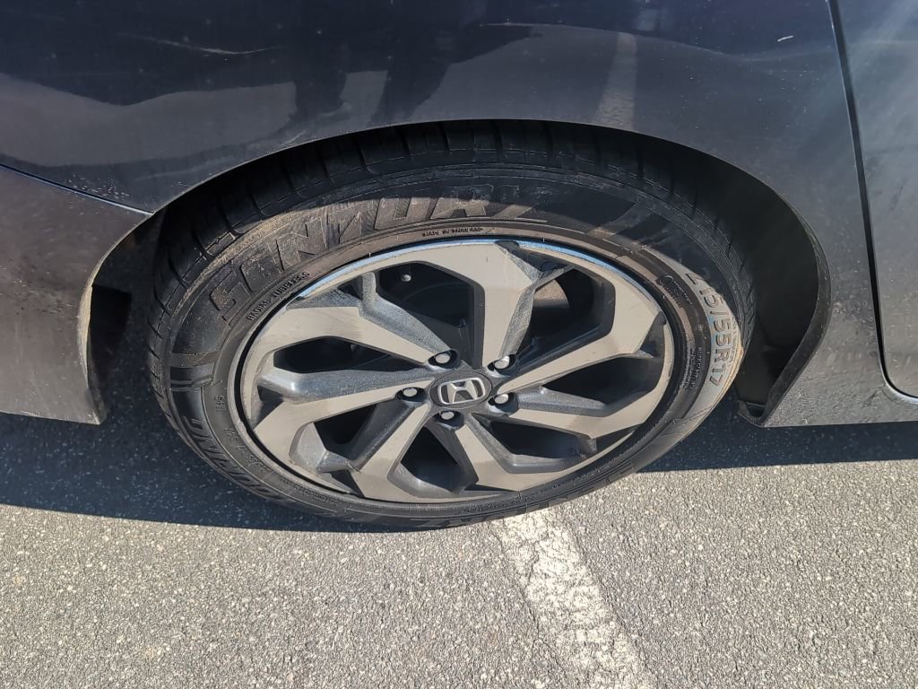 Used 2017 Honda Accord EX-L image 9