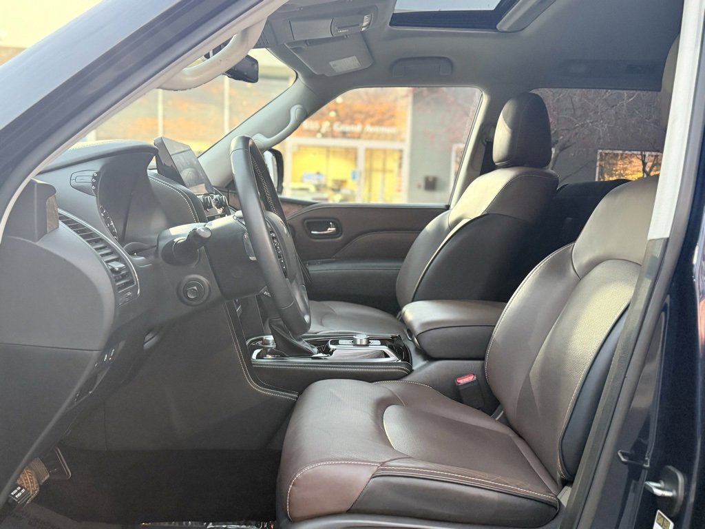 Used 2024 INFINITI QX80 Premium Select w/ Cargo Package image 25