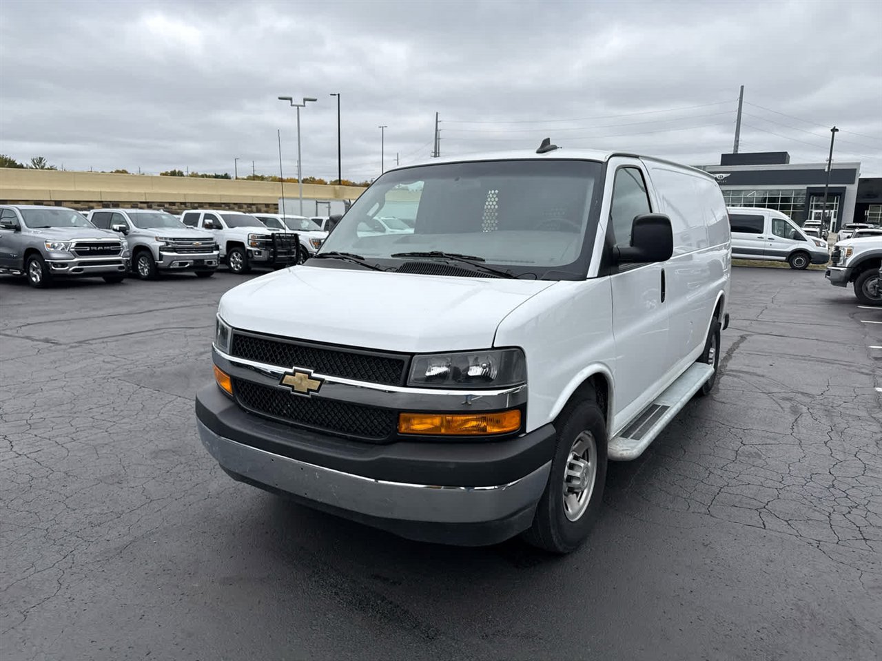 Used 2024 Chevrolet Express 2500 w/ Driver Convenience Package image 7