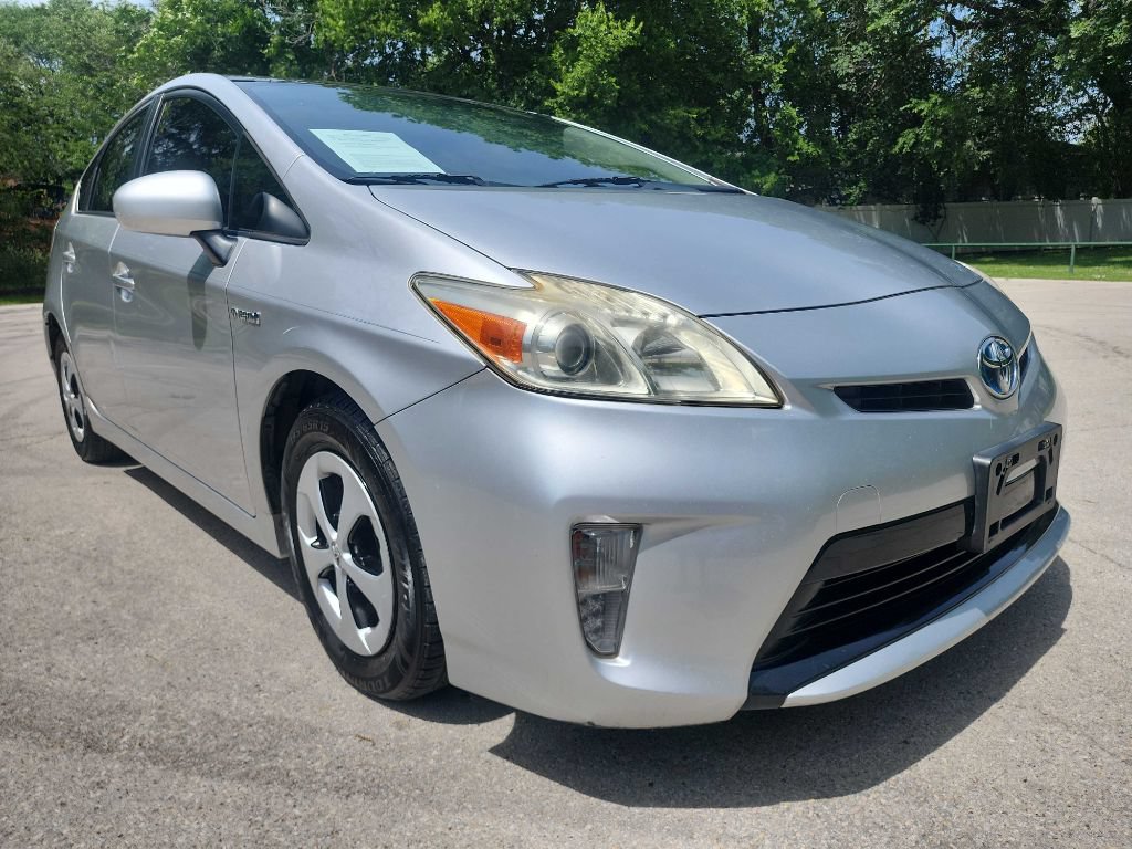 Used 2012 Toyota Prius Three w/ Solar Roof Pkg FWD image 1