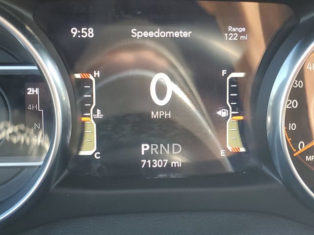 Used 2020 Jeep Wrangler Unlimited Sahara w/ Uconnect 4C Nav & Sound Group AWD/4WD image 21