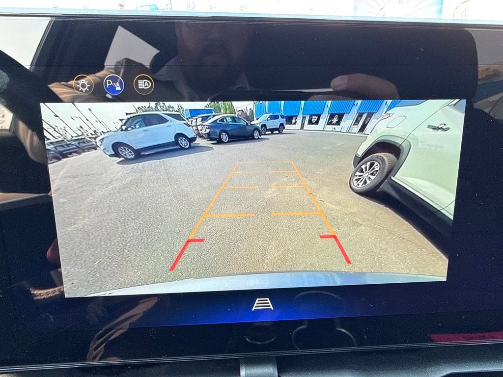 Certified 2026 Chevrolet Equinox LT AWD/4WD image 40
