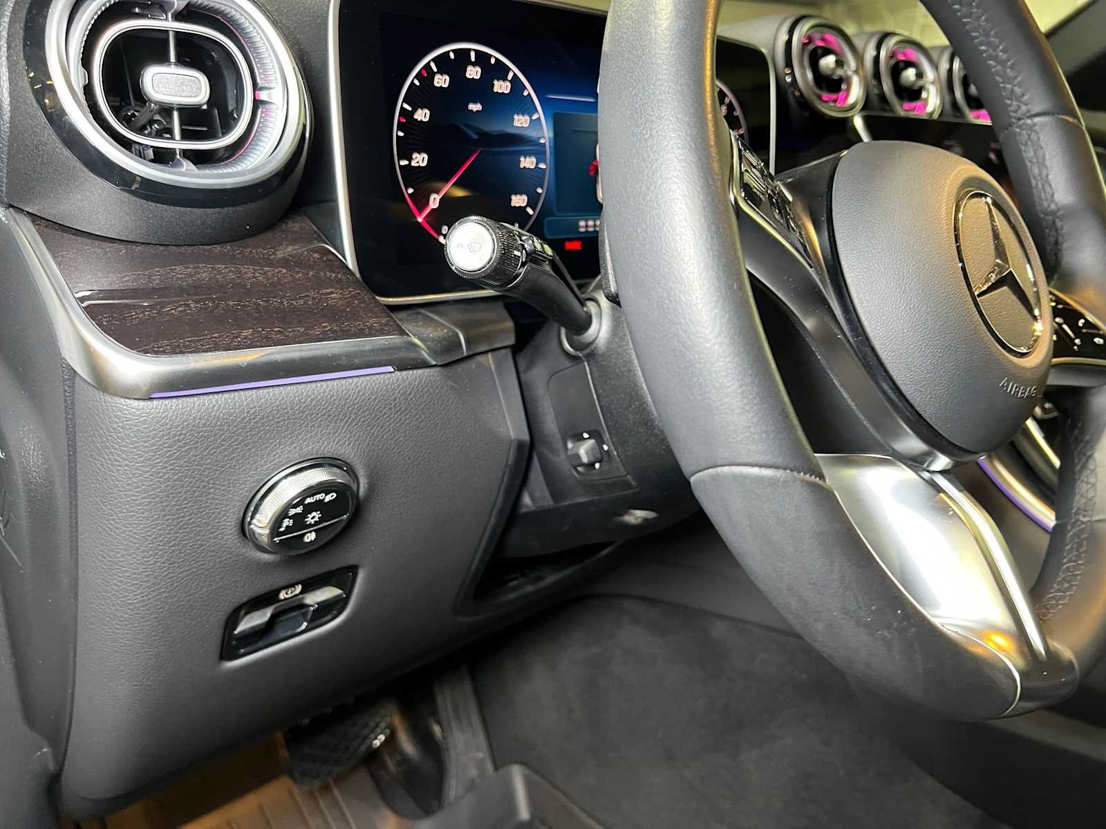 Certified 2026 Mercedes-Benz GLC 300 4MATIC image 27