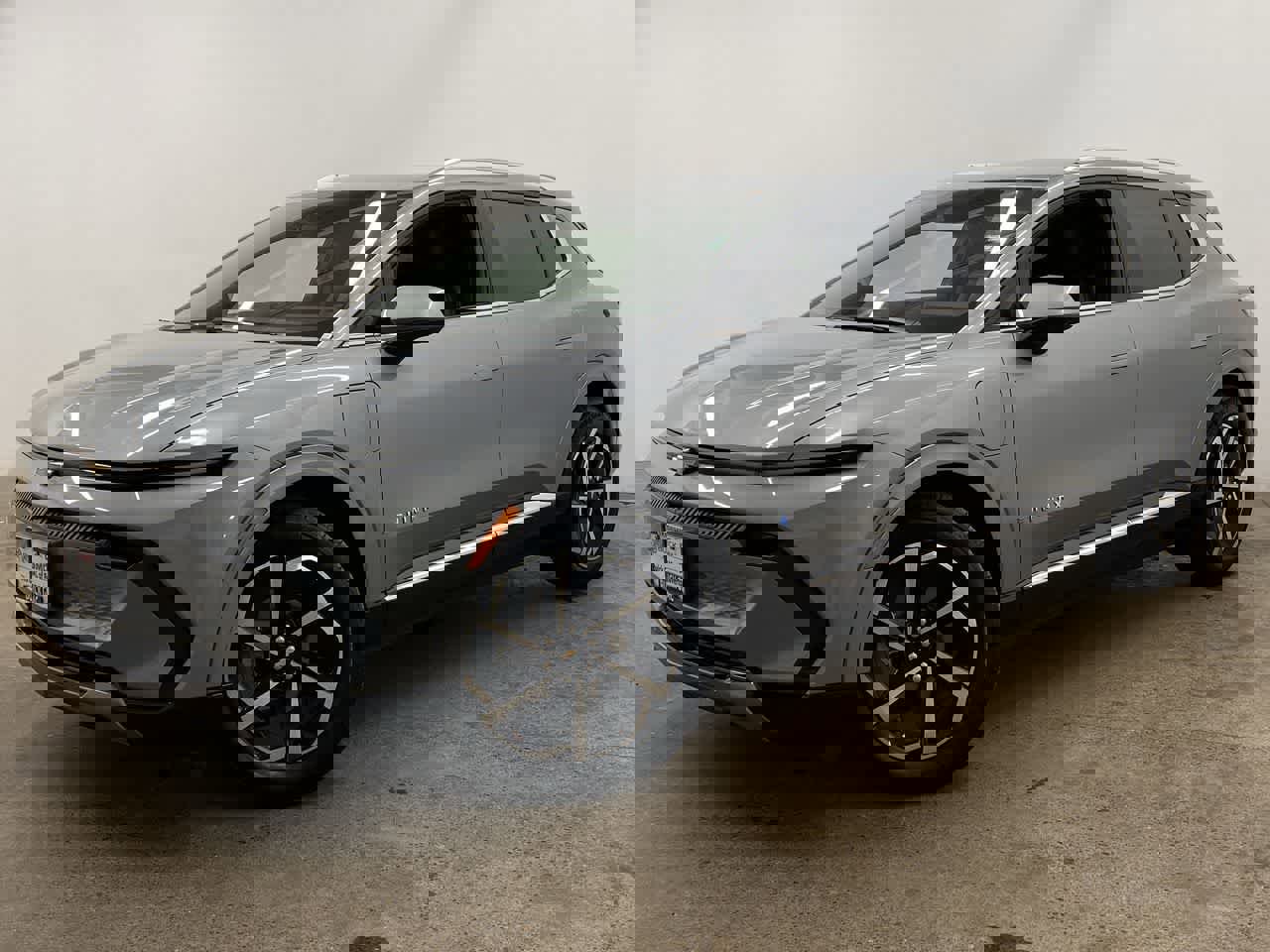 Used 2025 Chevrolet Equinox EV LT w/ Convenience Package image 1