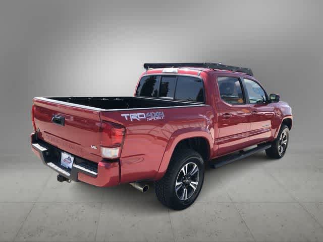 Used 2016 Toyota Tacoma TRD Sport w/ Exterior Package AWD/4WD image 6