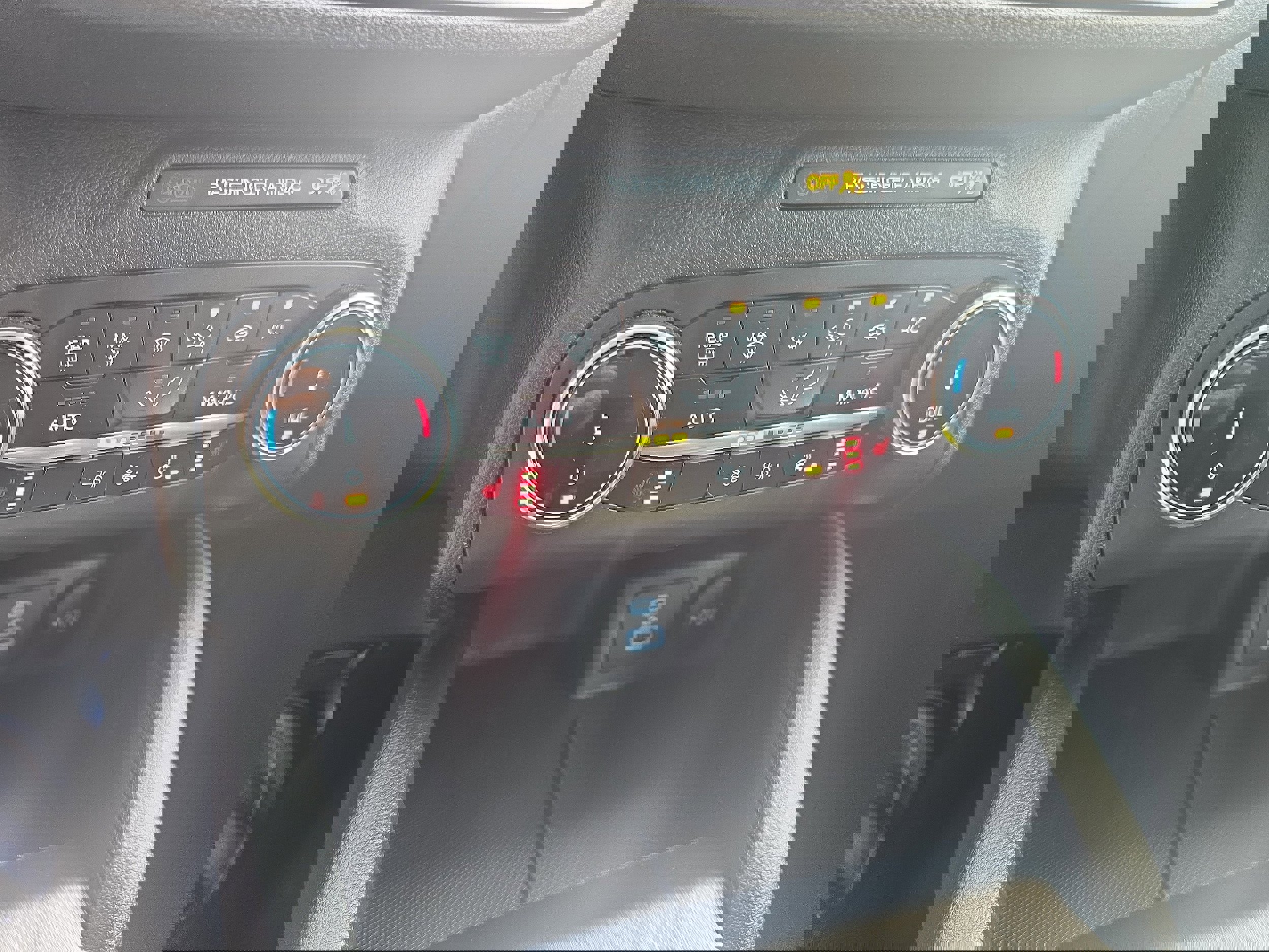 Used 2023 Ford Escape Active image 11