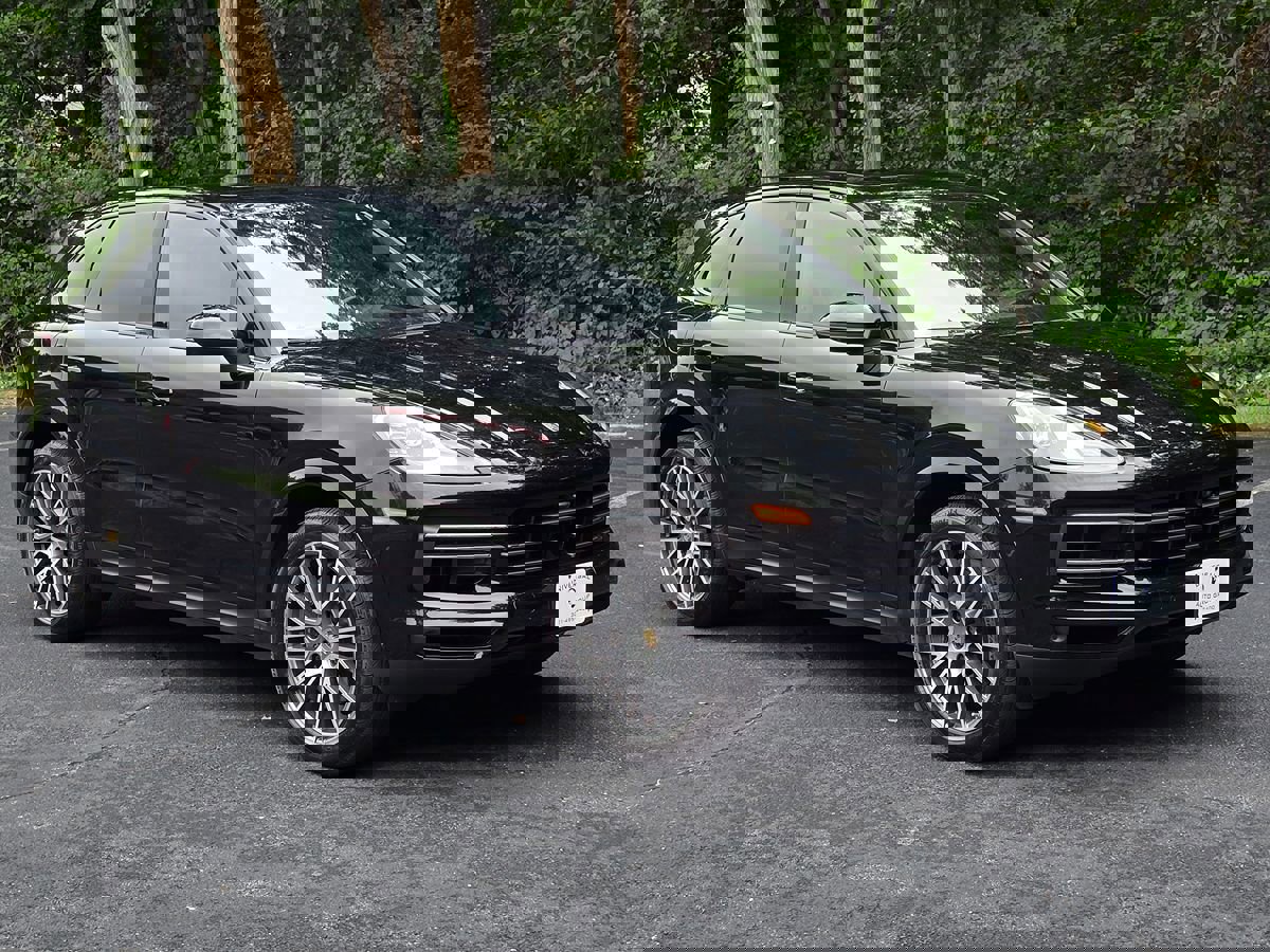 Used 2023 Porsche Cayenne Platinum Edition image 8