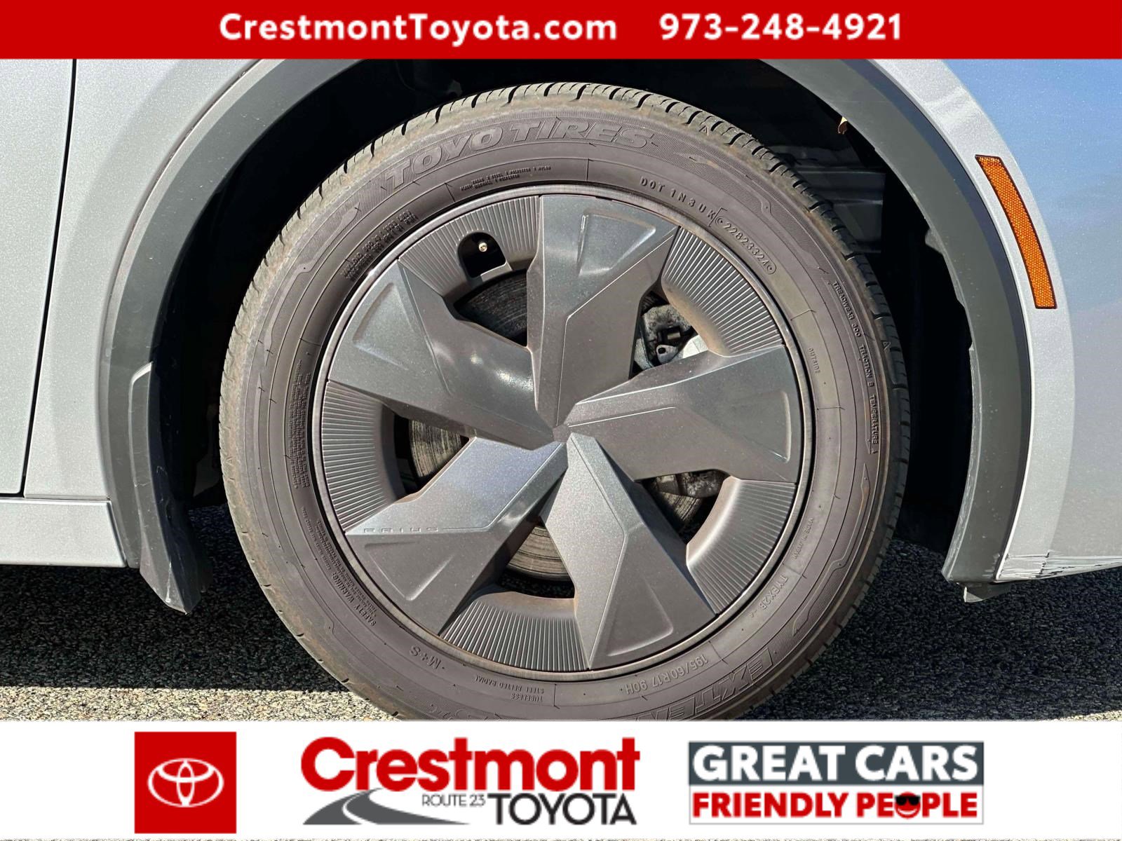 Certified 2024 Toyota Prius LE image 6