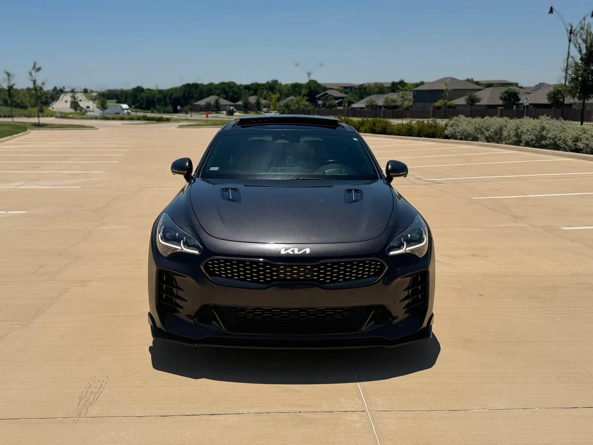 Used 2022 Kia Stinger GT2 w/ Red Interior Color Package RWD image 2