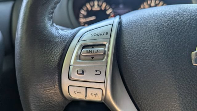 Used 2017 Nissan Altima 2.5 SV w/ Convenience Package FWD image 25