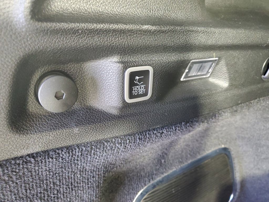 Used 2023 Jeep Grand Cherokee L Overland w/ Trailer Tow Group (B) image 36