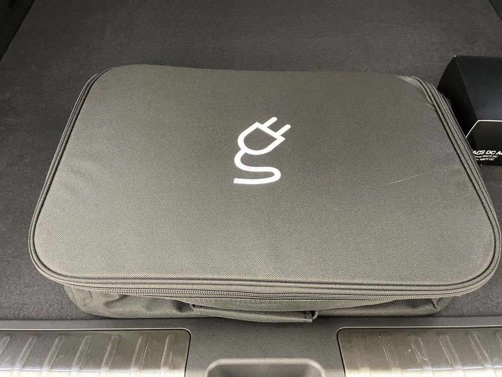 New 2026 Porsche Macan 4 Electric image 21