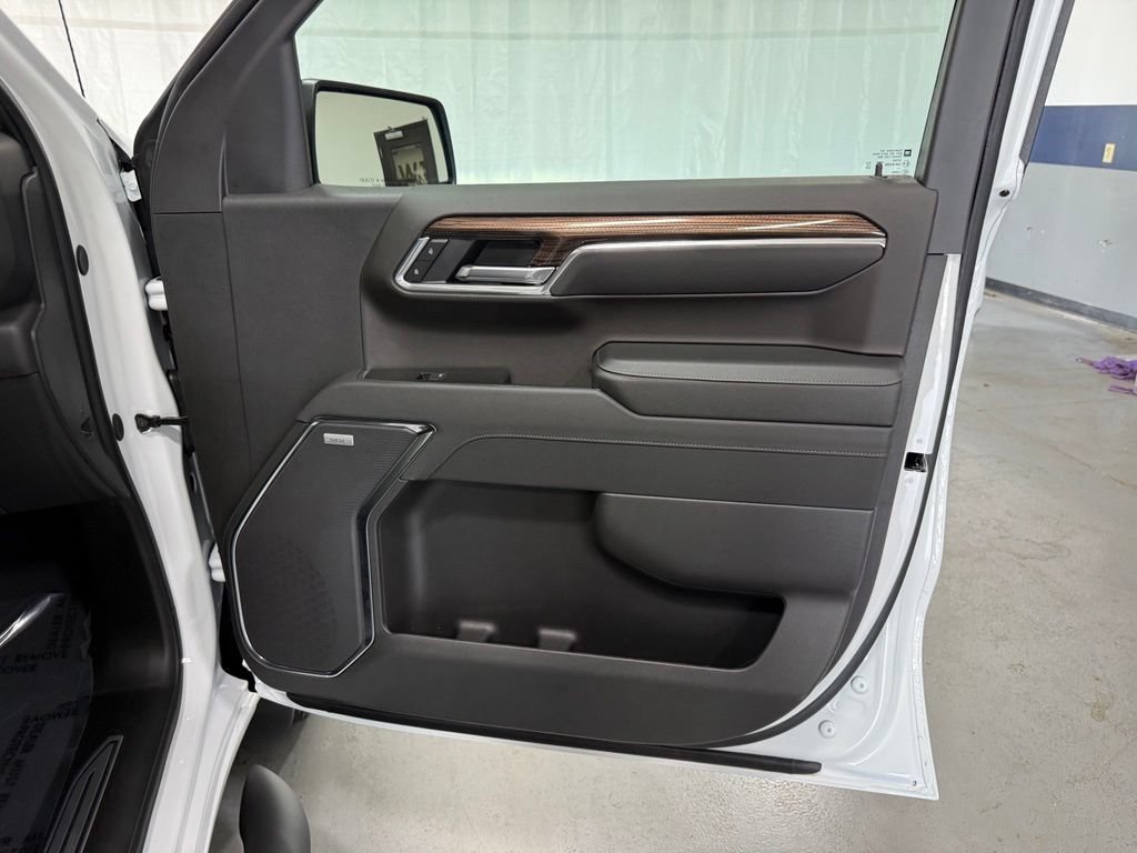 New 2026 Chevrolet Silverado 1500 RST w/ Z71 Off-Road Package AWD/4WD image 17