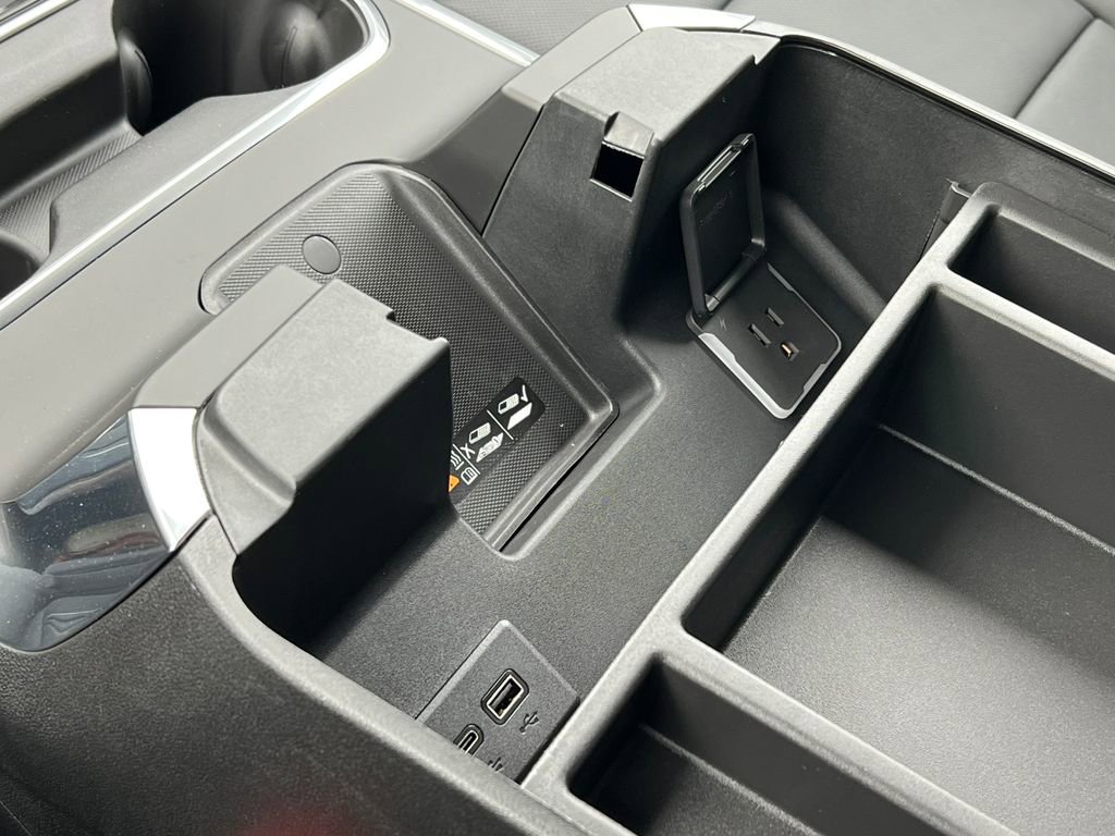 New 2026 GMC Sierra 2500 SLT w/ SLT Premium Package image 43