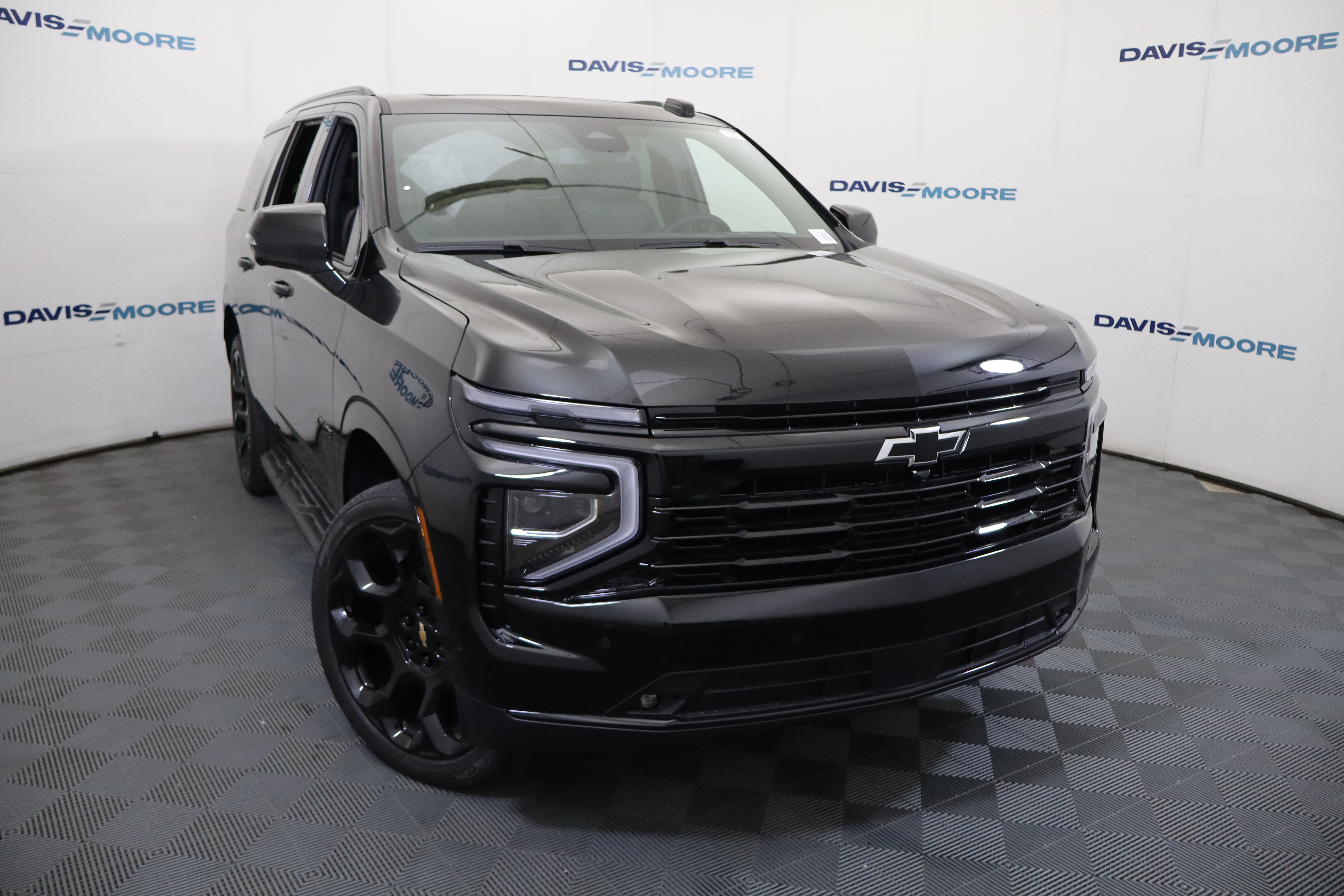 New 2026 Chevrolet Tahoe RST w/ RST Capability Package AWD/4WD image 2
