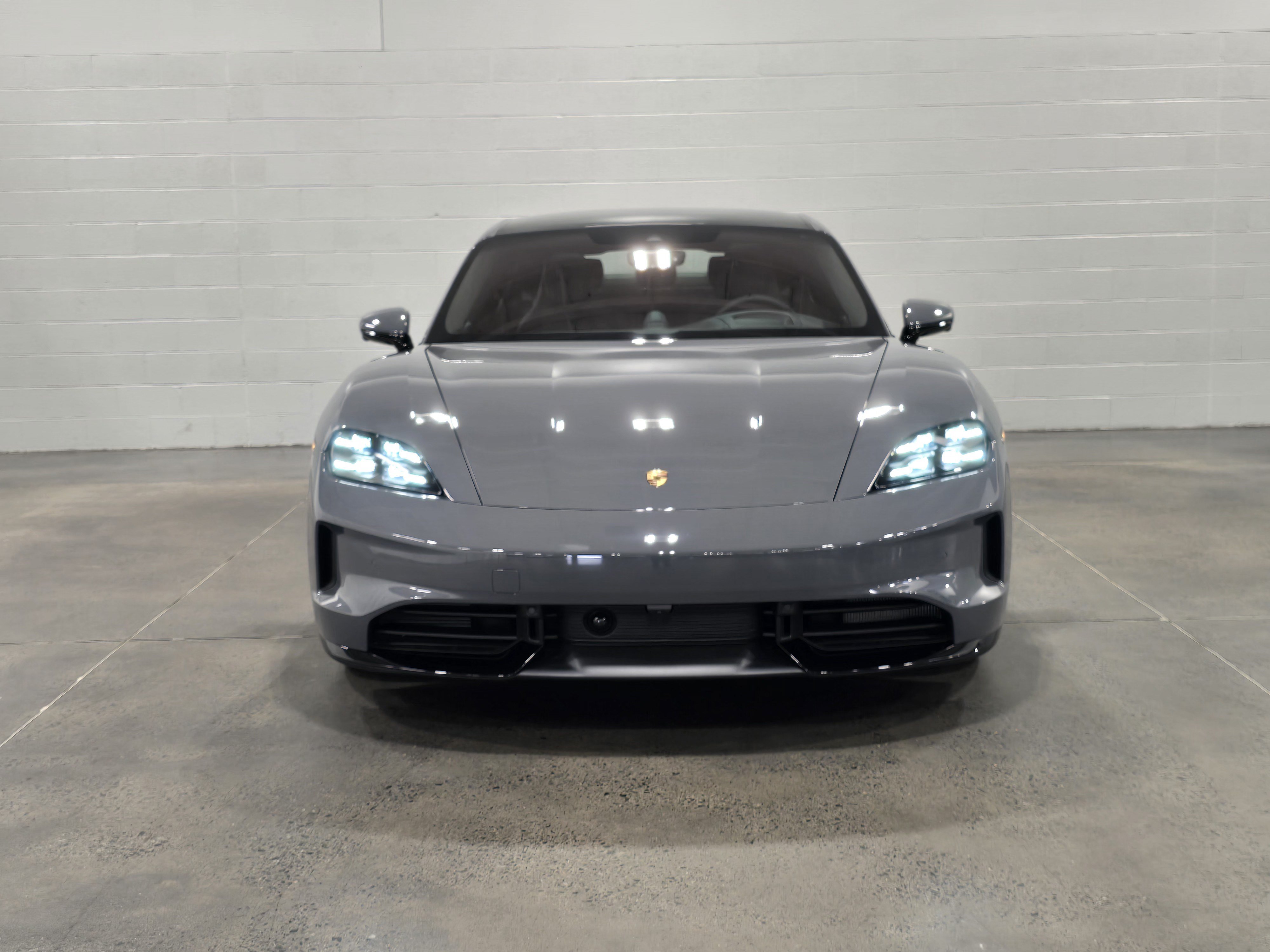 New 2026 Porsche Taycan GTS AWD/4WD image 10