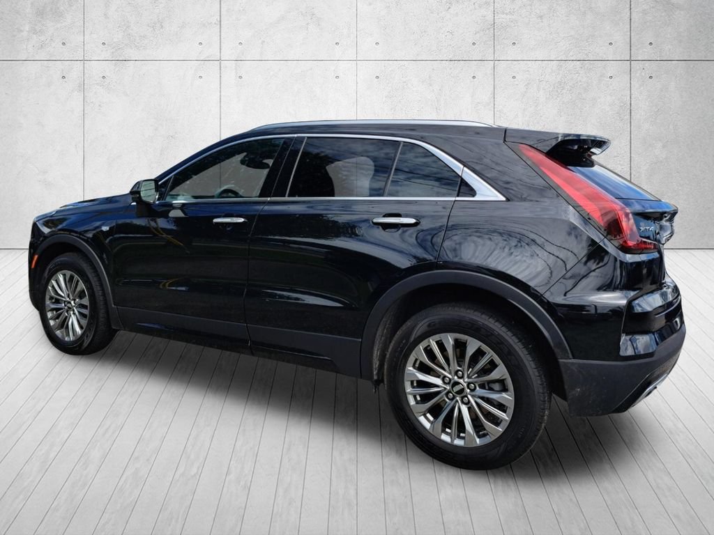Used 2025 Cadillac XT4 Premium Luxury FWD image 7