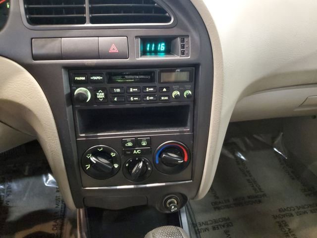 Used 2003 Hyundai Elantra GLS image 18