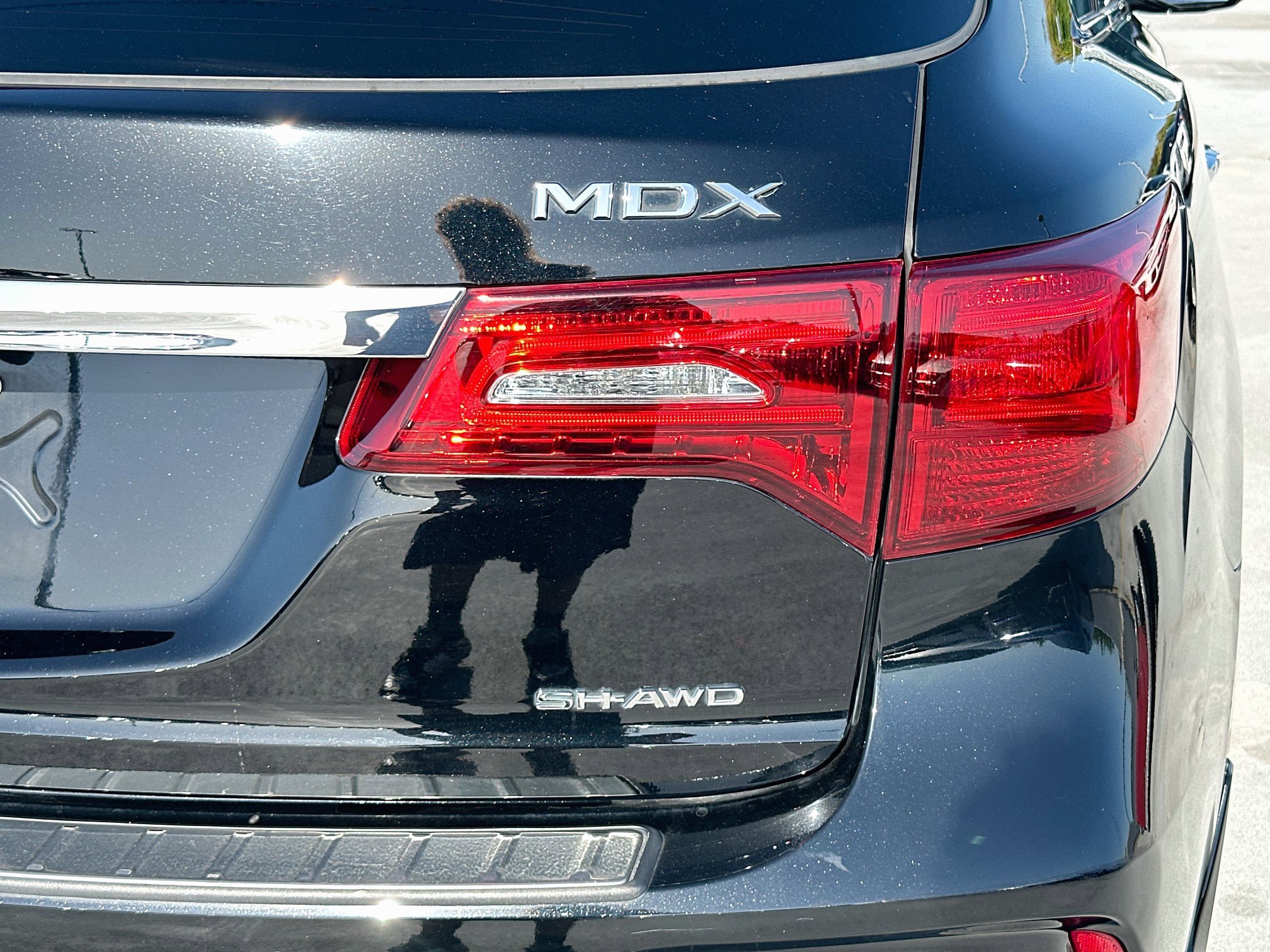 Used 2020 Acura MDX w/ Technology Package AWD/4WD image 32