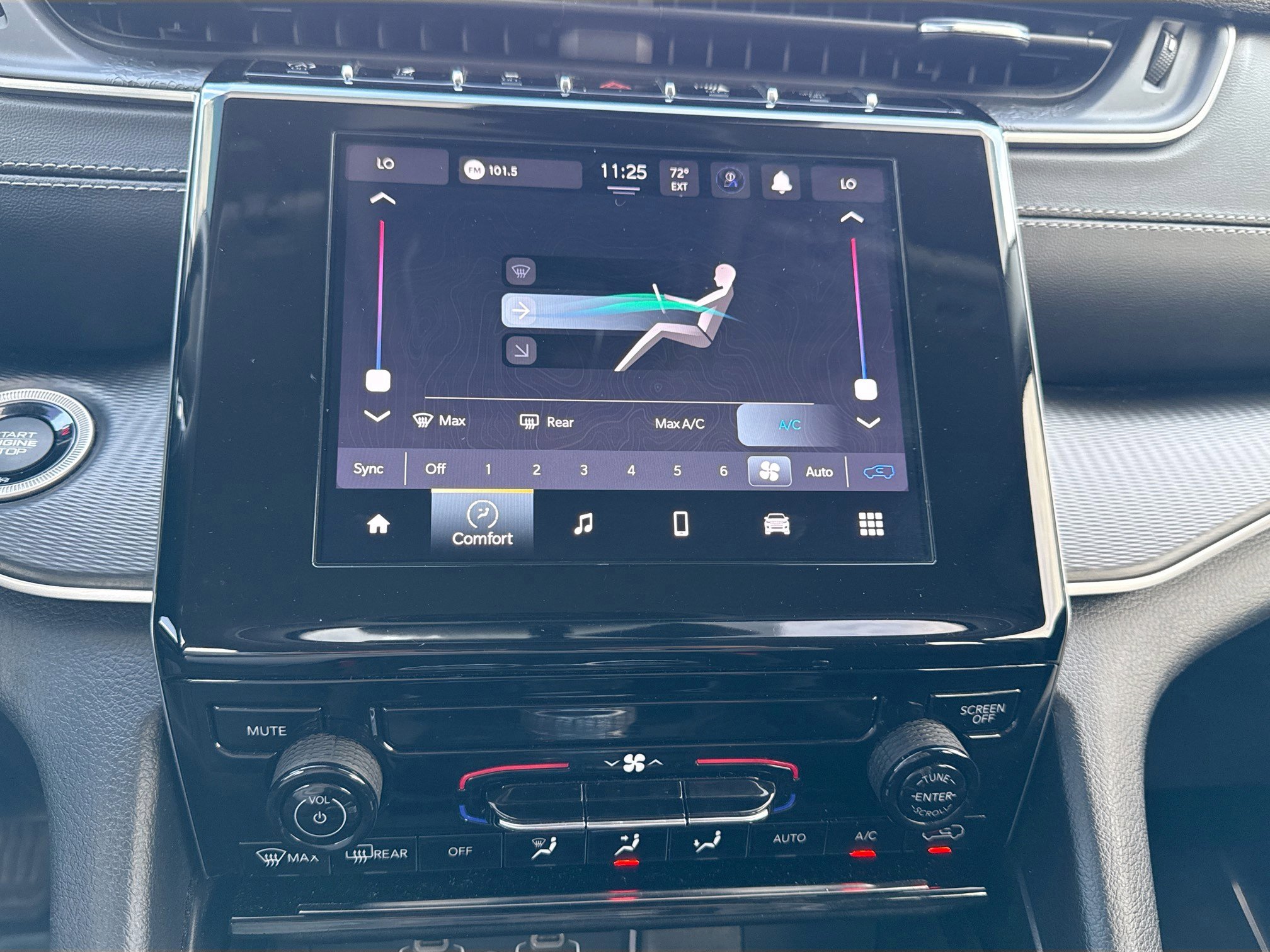 Used 2024 Jeep Grand Cherokee Laredo image 32