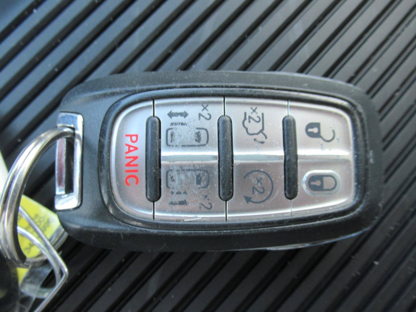 Used 2021 Chrysler Pacifica Limited w/ Premium & Safety Sphere Group AWD/4WD image 33