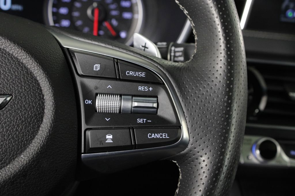 Used 2020 Genesis G70 3.3T w/ Sport Package RWD image 28